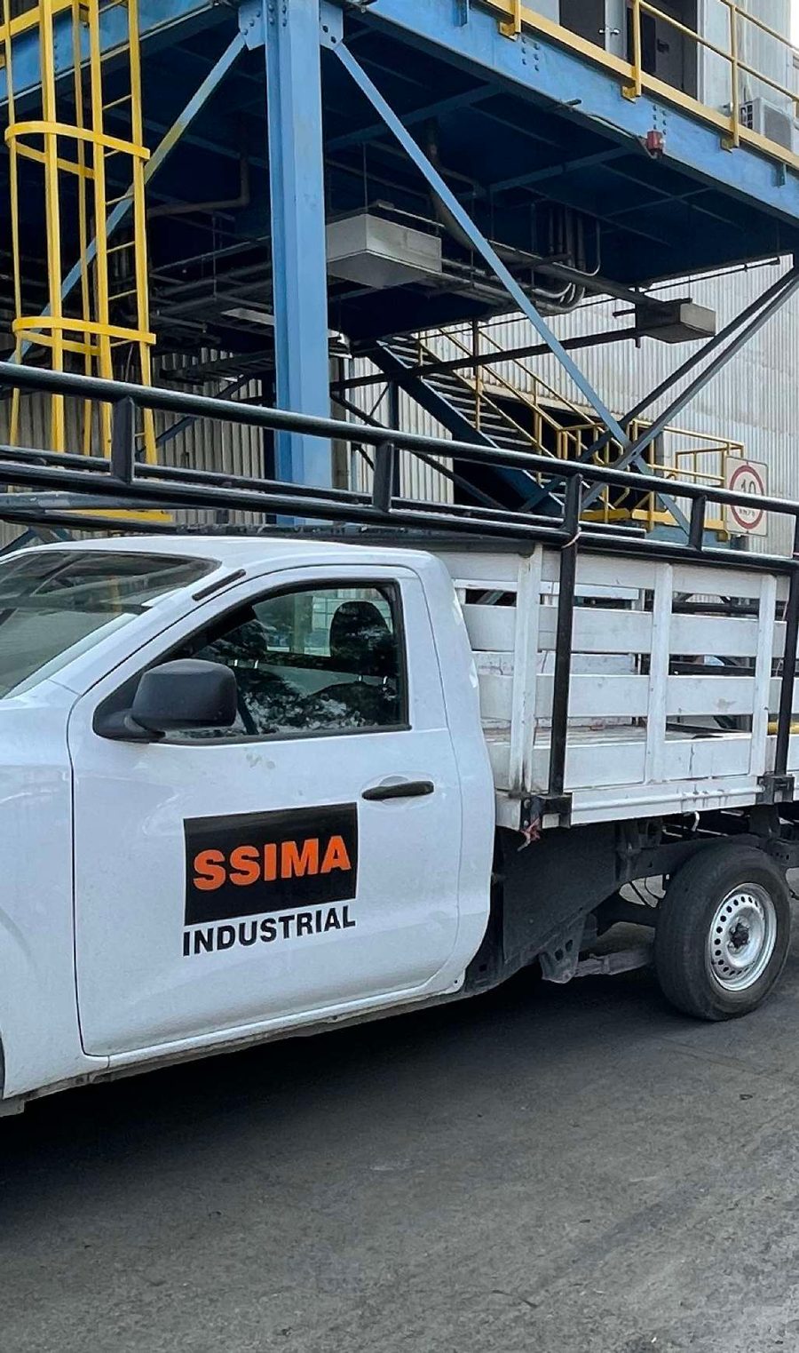 Unidad de SSIMA Industrial en sitio de trabajo